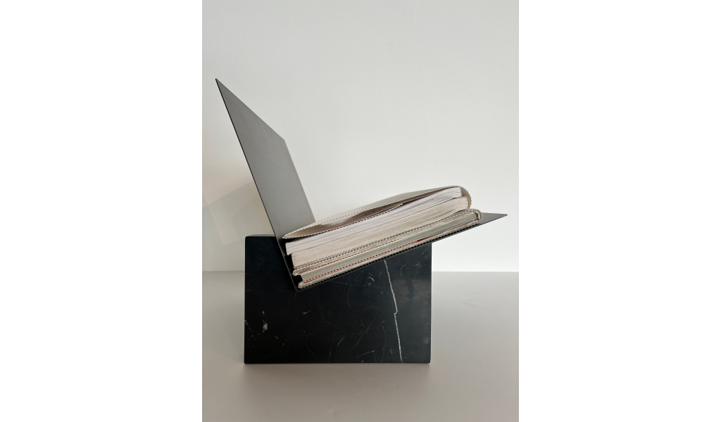 Monument Magazine Holder, ex-display | Konsepti.com