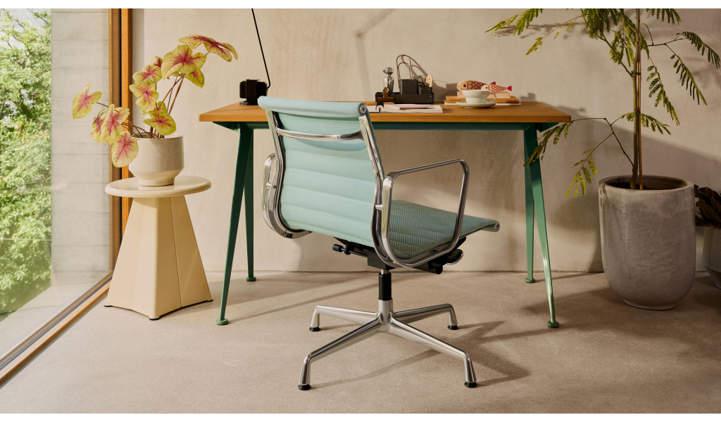 Aluminium Chair EA 132 - Home Office