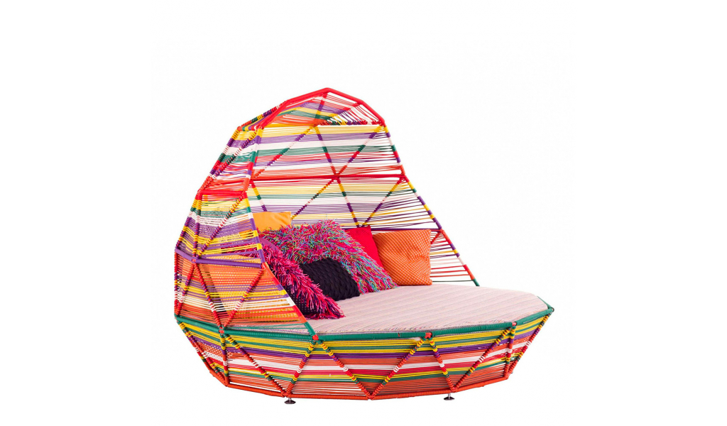 Tropicalia outdoor circular sofa