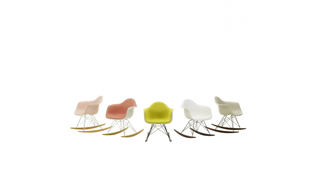 Eames Plastic Armchair RAR