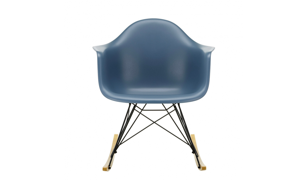 Eames Plastic Armchair RAR